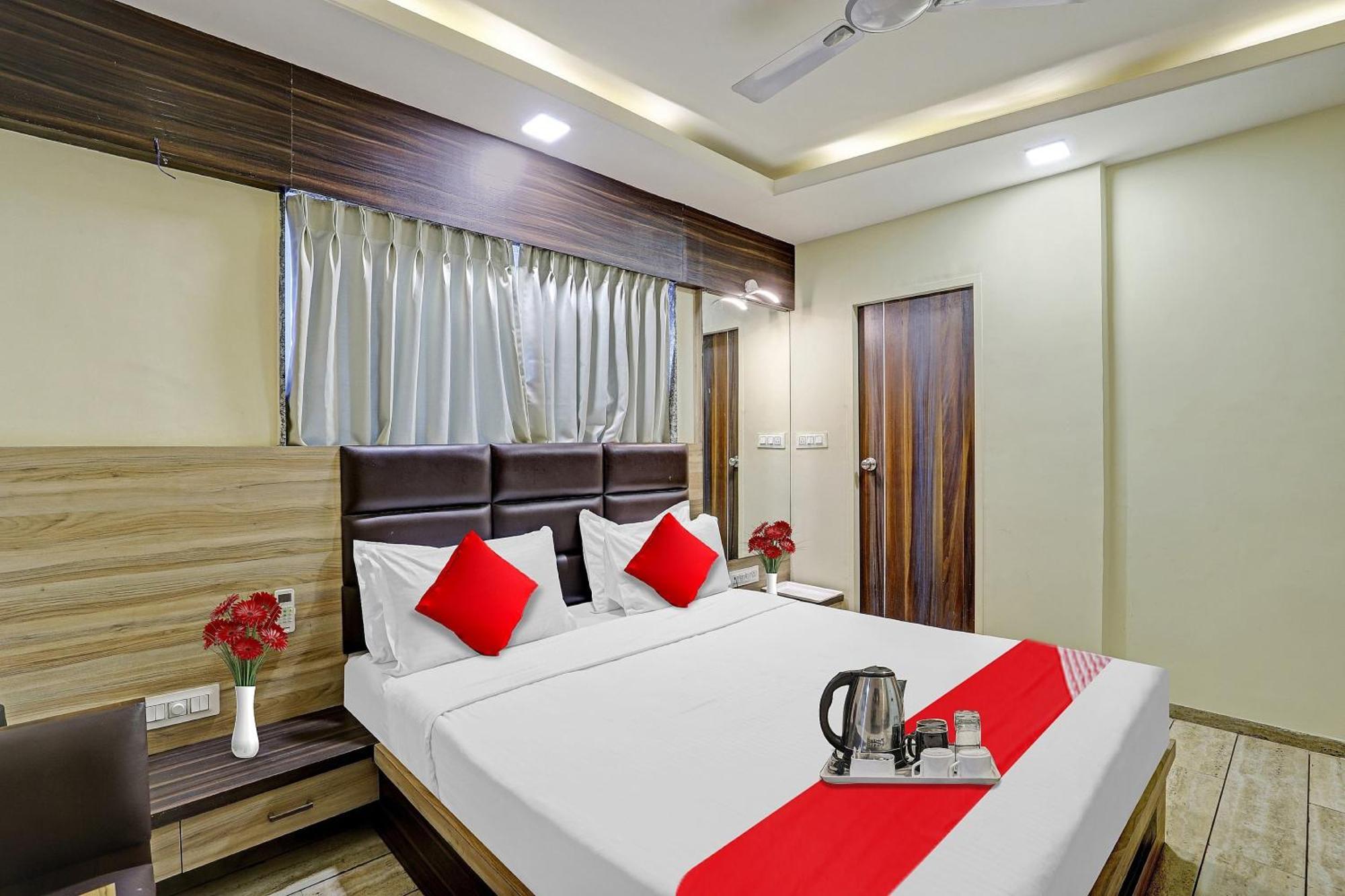 Collection O Hotel Raj Palace Vadodara Extérieur photo